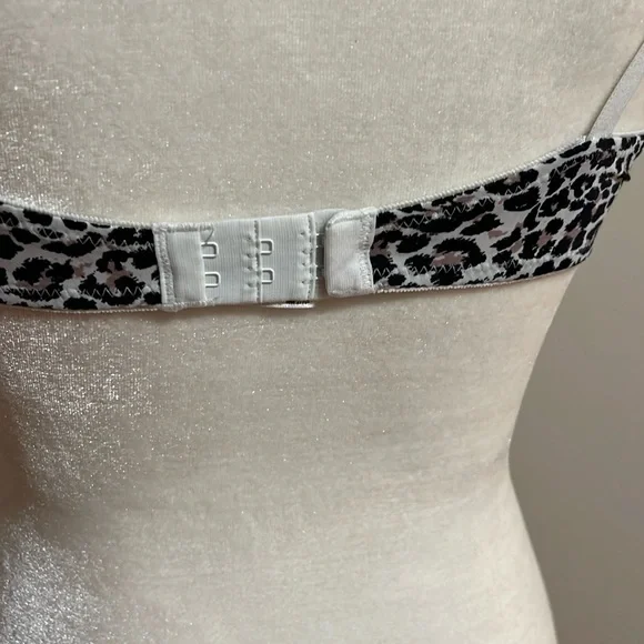 NWOT: MaidenForm Cheetah Print Bra - Picture 3 of 4